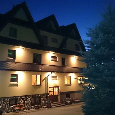 Pod Tatrami Bed & Breakfast บุโควินา ทัตซานสกา ภายนอก รูปภาพ