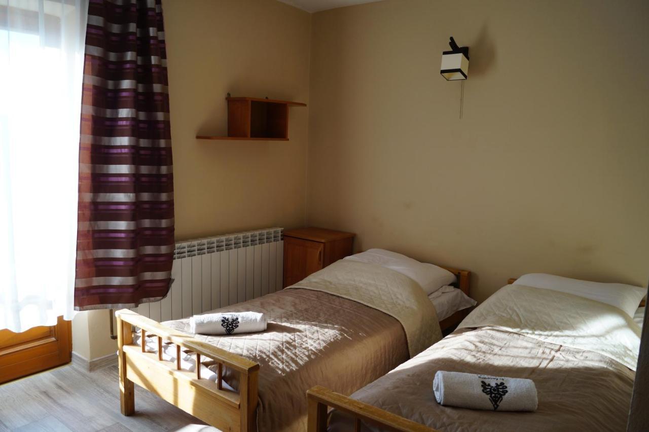 Pod Tatrami Bed & Breakfast บุโควินา ทัตซานสกา ภายนอก รูปภาพ