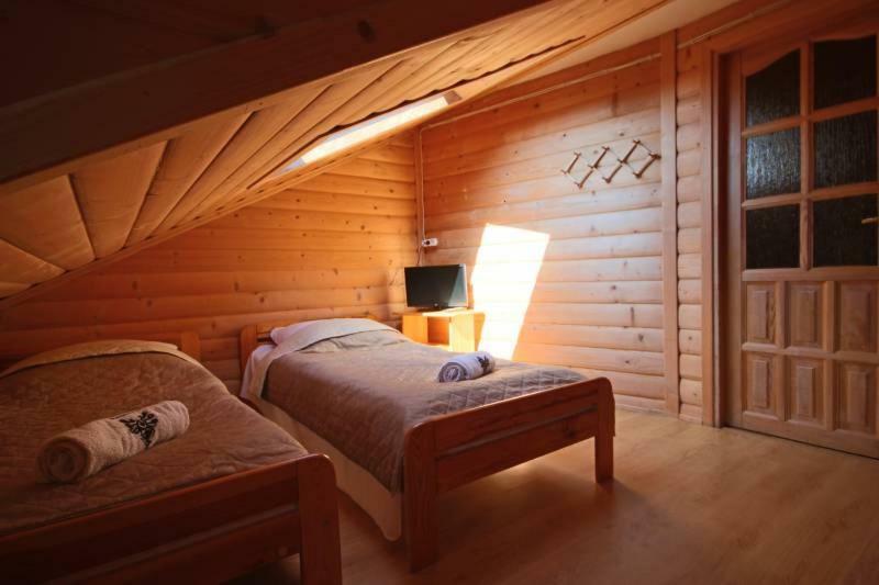 Pod Tatrami Bed & Breakfast บุโควินา ทัตซานสกา ภายนอก รูปภาพ