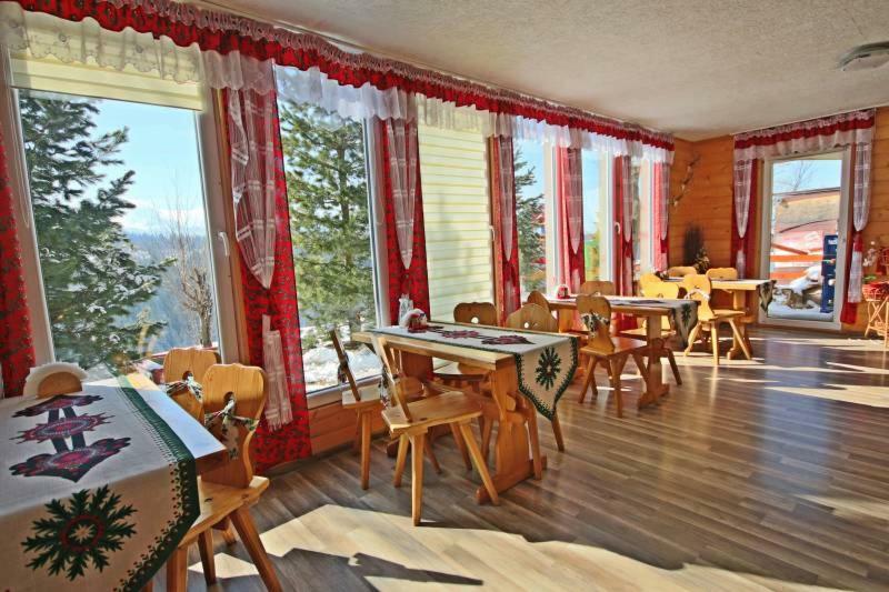 Pod Tatrami Bed & Breakfast บุโควินา ทัตซานสกา ภายนอก รูปภาพ