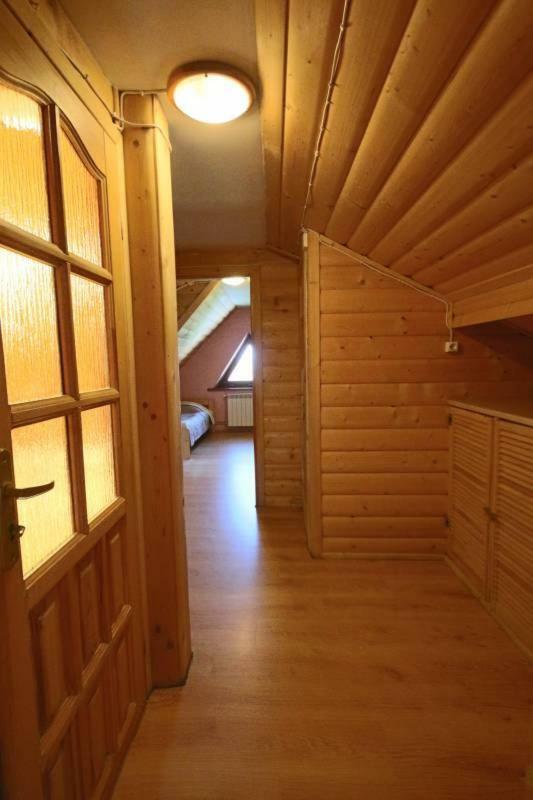 Pod Tatrami Bed & Breakfast บุโควินา ทัตซานสกา ภายนอก รูปภาพ
