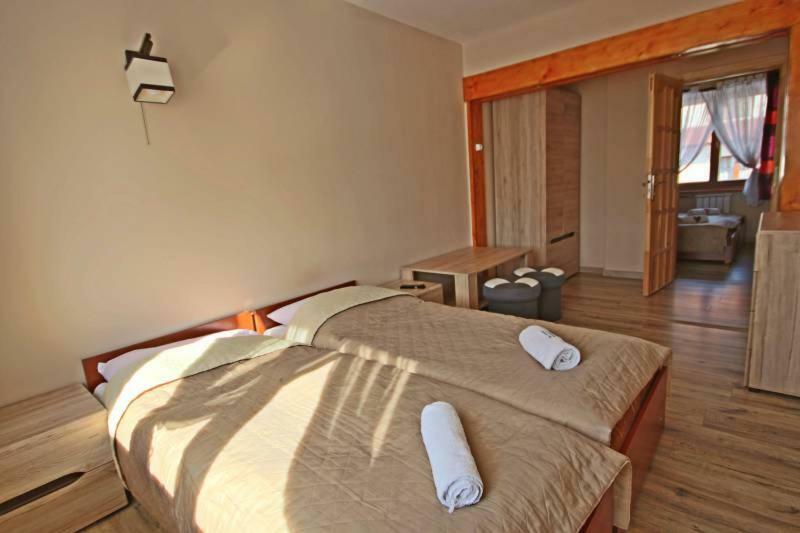Pod Tatrami Bed & Breakfast บุโควินา ทัตซานสกา ภายนอก รูปภาพ