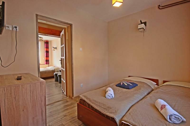 Pod Tatrami Bed & Breakfast บุโควินา ทัตซานสกา ภายนอก รูปภาพ